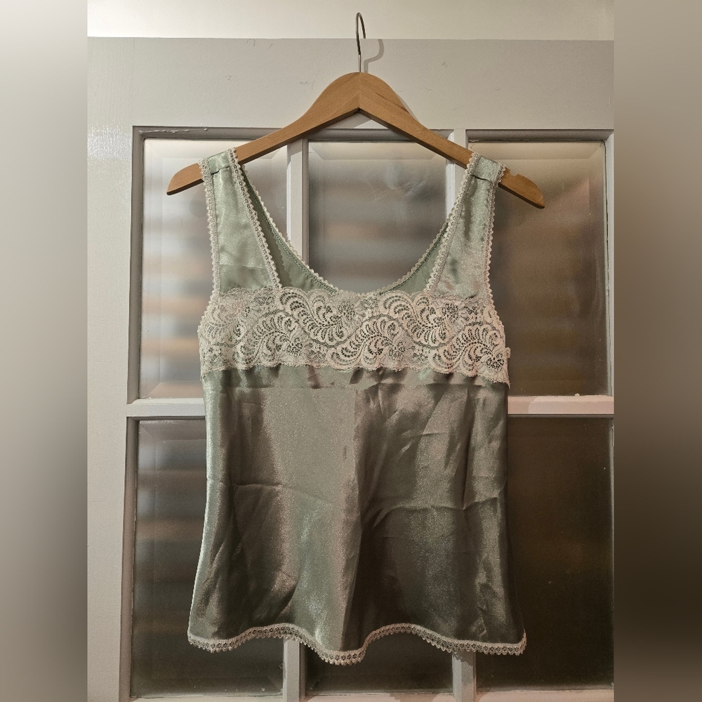 Elegant Lace Trim Satin Nightgown
